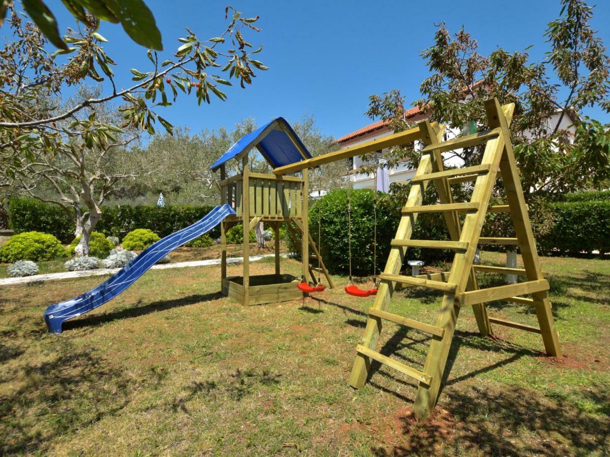 Holiday Home Nikolina By Interhome Vir Exterior photo