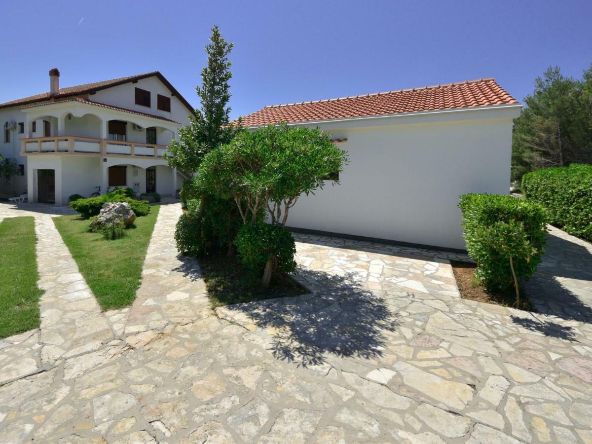 Holiday Home Nikolina By Interhome Vir Exterior photo